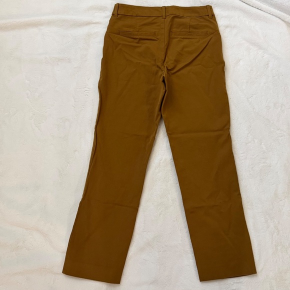 Old Navy High Rise Pixie Straight Leg - Women 4 Petite - Brown - Picture 2 of 3
